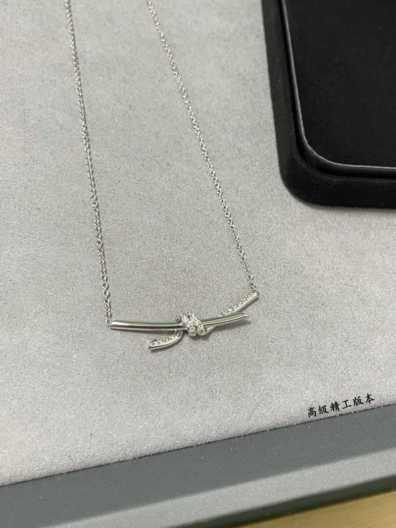 T*f*ny necklaces